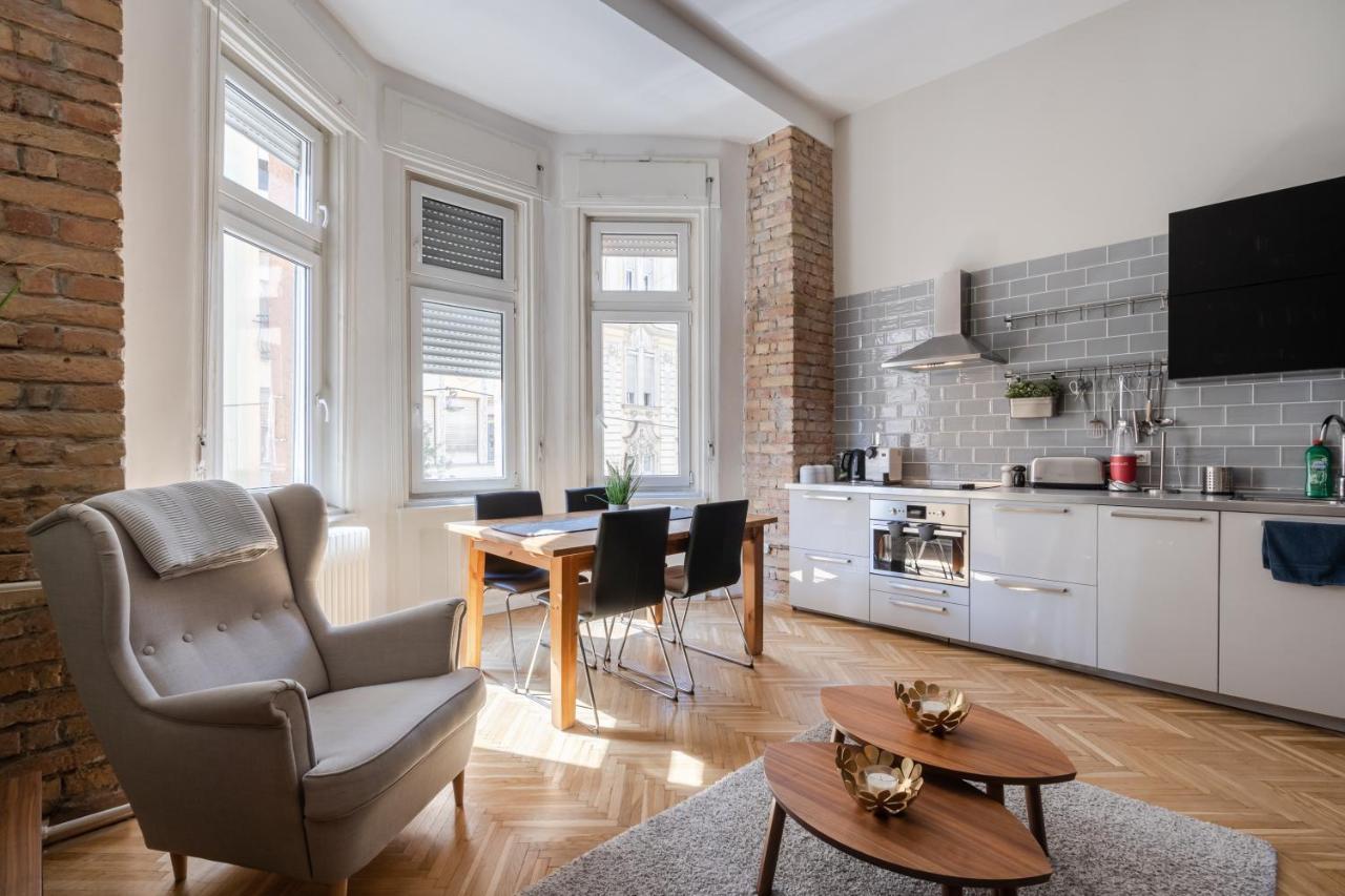 W24- Boutique Apartments, Location. By Bqa *