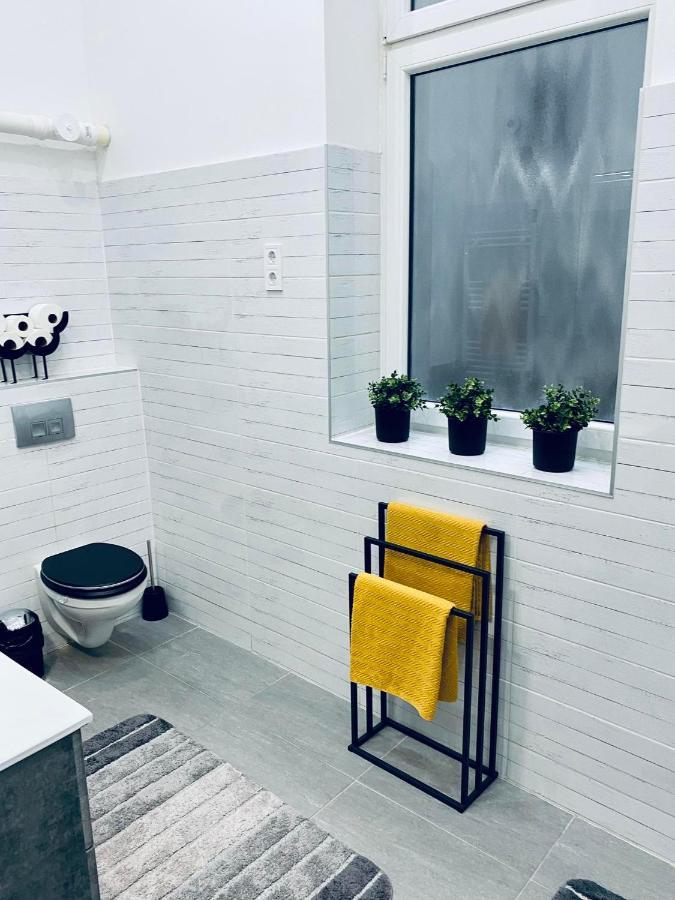 Agnes Apartment *