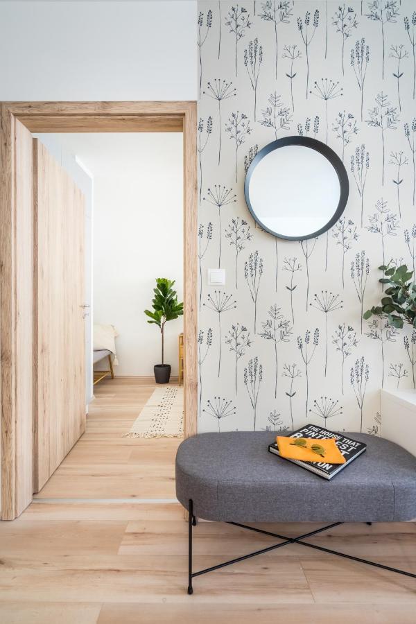 Cosy Tolnai * Budapest