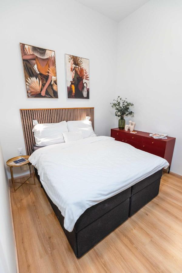 Apartamento Modern French Balkony