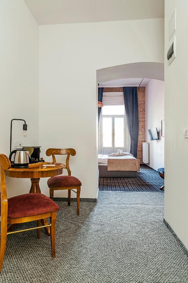 Hotel Giselle Vintage Doubles - Adults Only