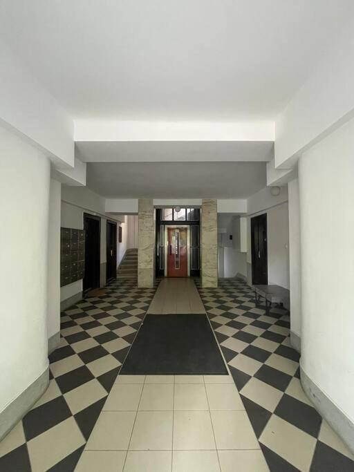 Apartment Heart & Cherry Residency