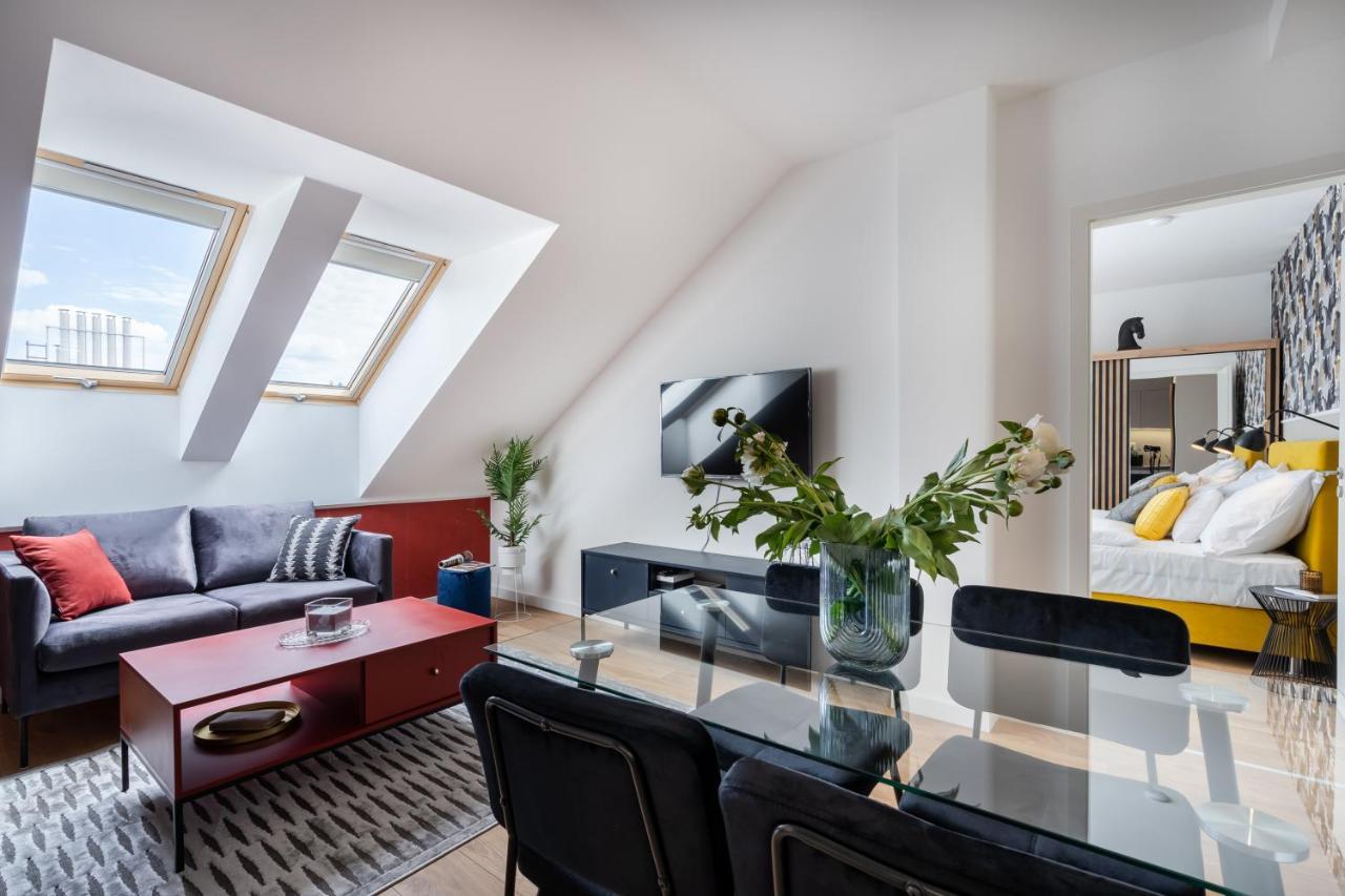 The Rose Garden Apartment *