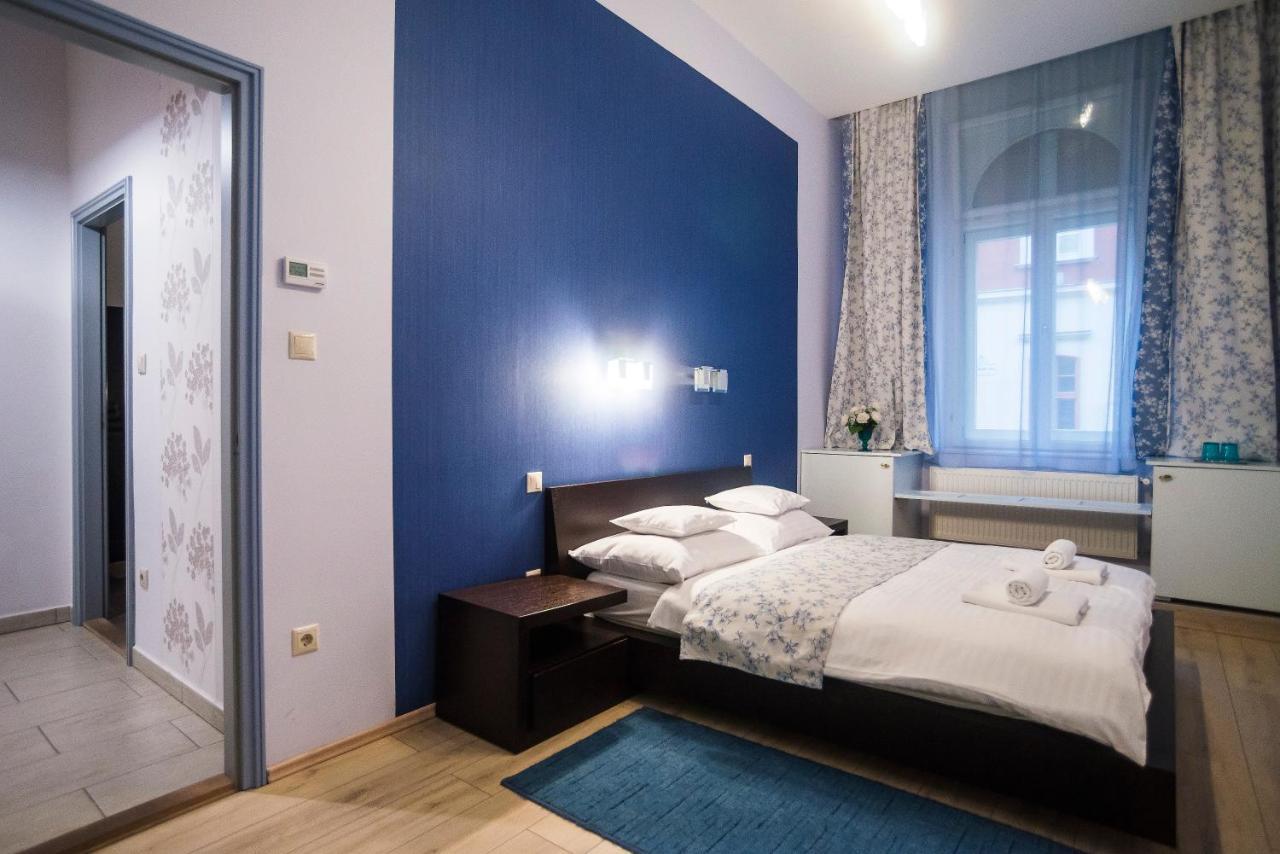 Budapest Rooms Bed And Breakfast 3*