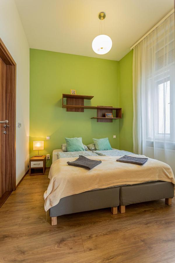 Molnar 20 Budapest