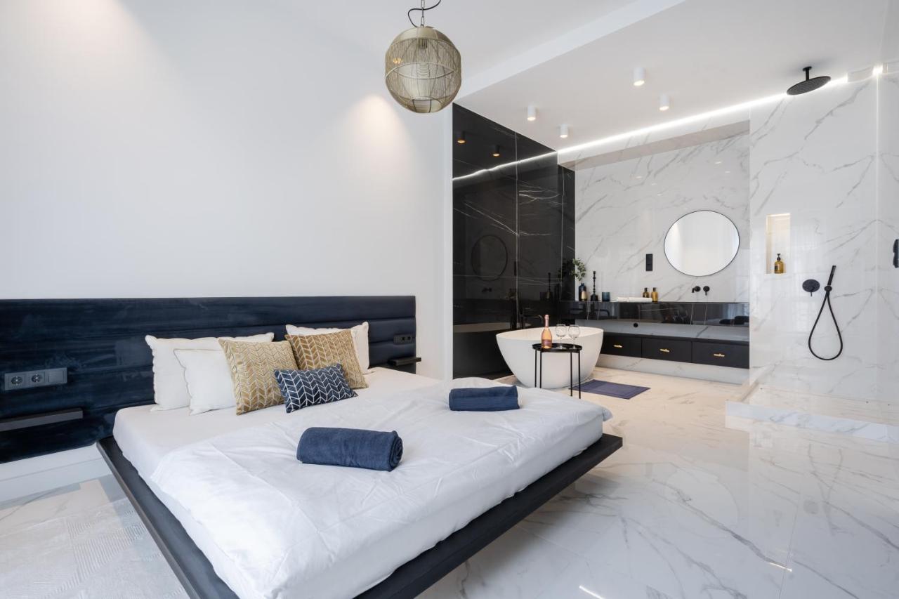 Basilica Presidential Panorama Suits Apartment