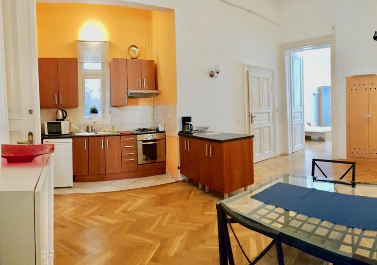 Vazquez City Center Confortable Flat Apartment Budapest
