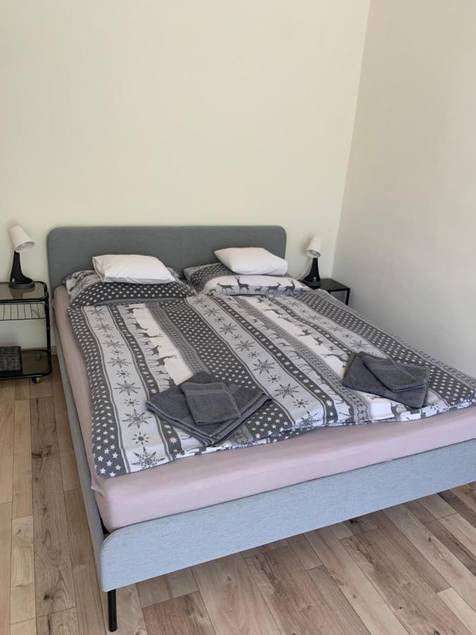 Apartmán Vilagos, Kellemes Lakas, Jo Koezlekedessel Budapest