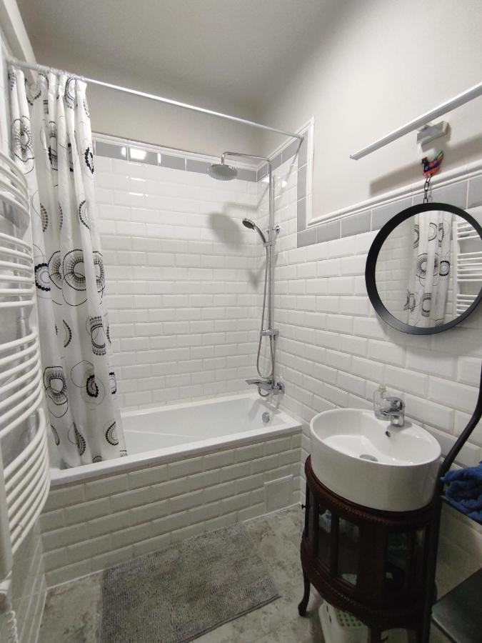 Apartamento Park View, Close To River, Ac, Bauhaus Vibe, 2 Balconies *