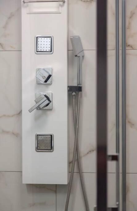 Apartman Luxurious Located In The Heart Of