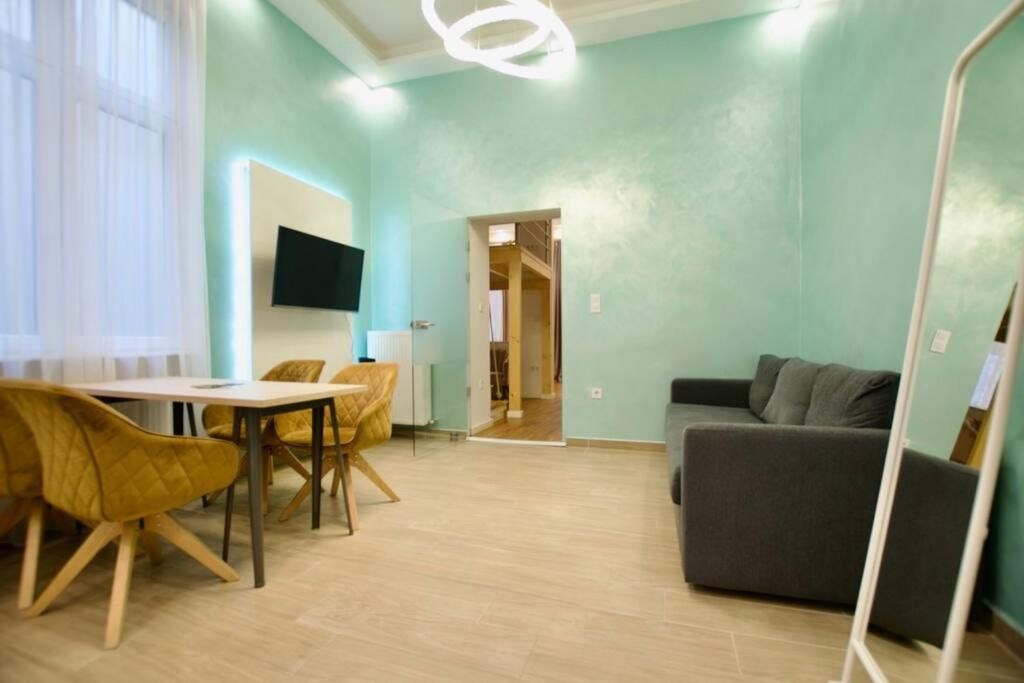 Standard By Hi5- Charming Appartement