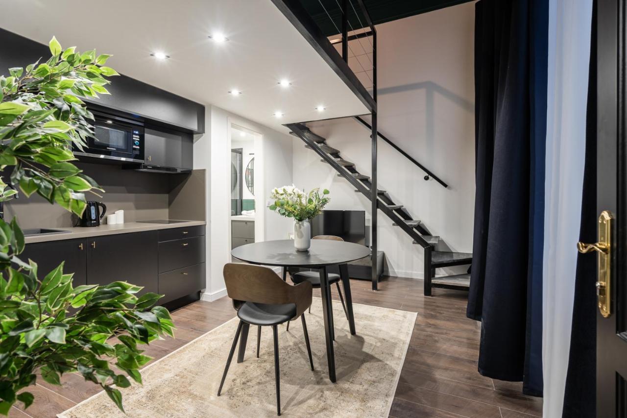 E41 - Trendy Boutique - Prime Spot By Bqa Apartment