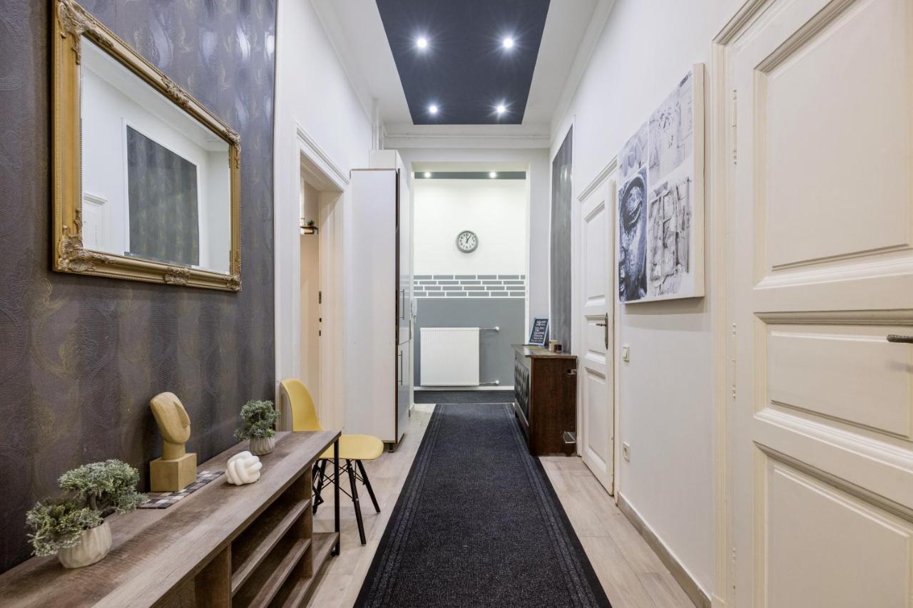 O Street 3 Bedroom Stylish