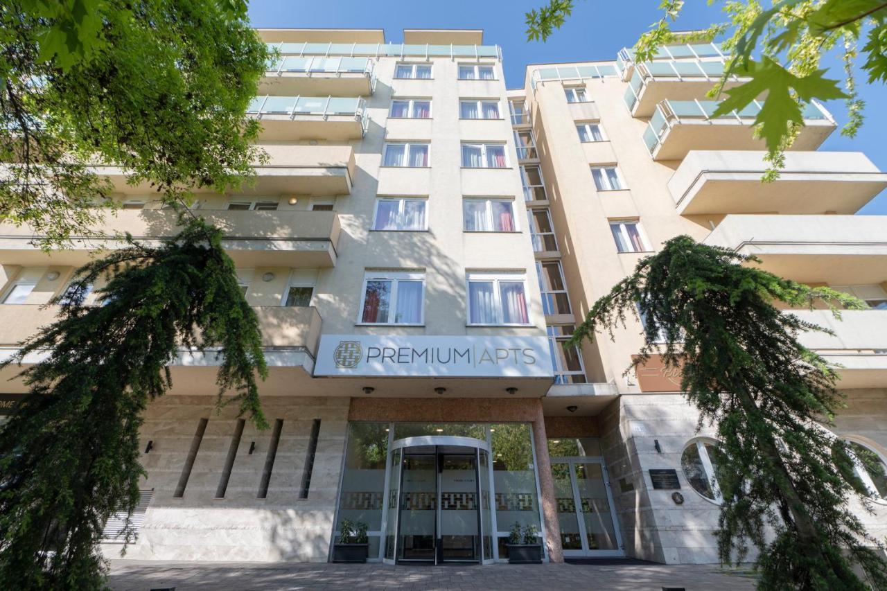 Premium Aparthotel 3*