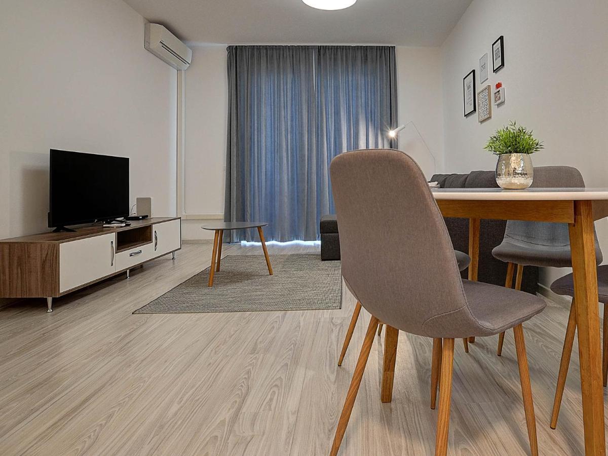 Aparthotel Vision 3*