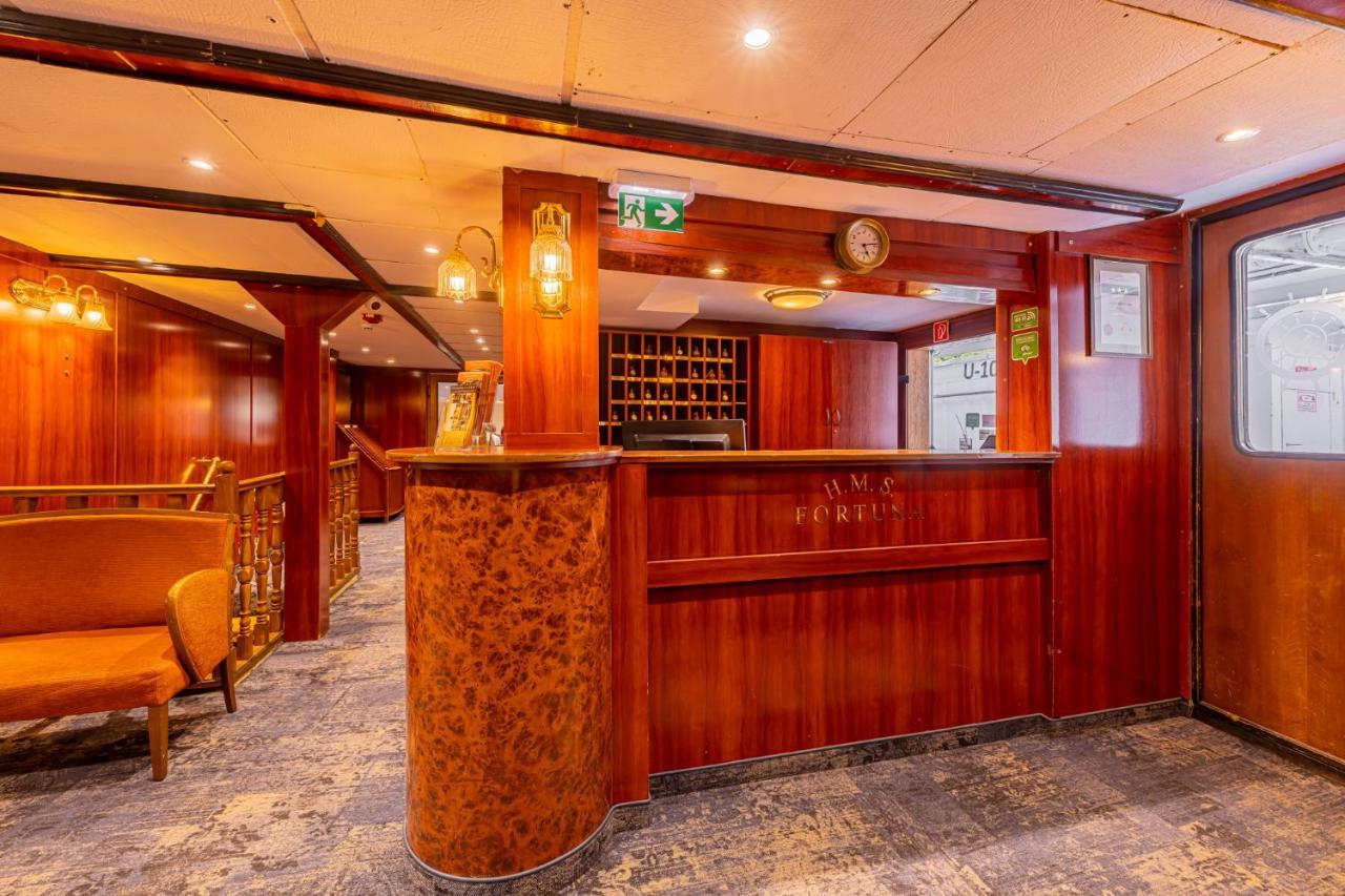 Fortuna Boat Botel Budapest