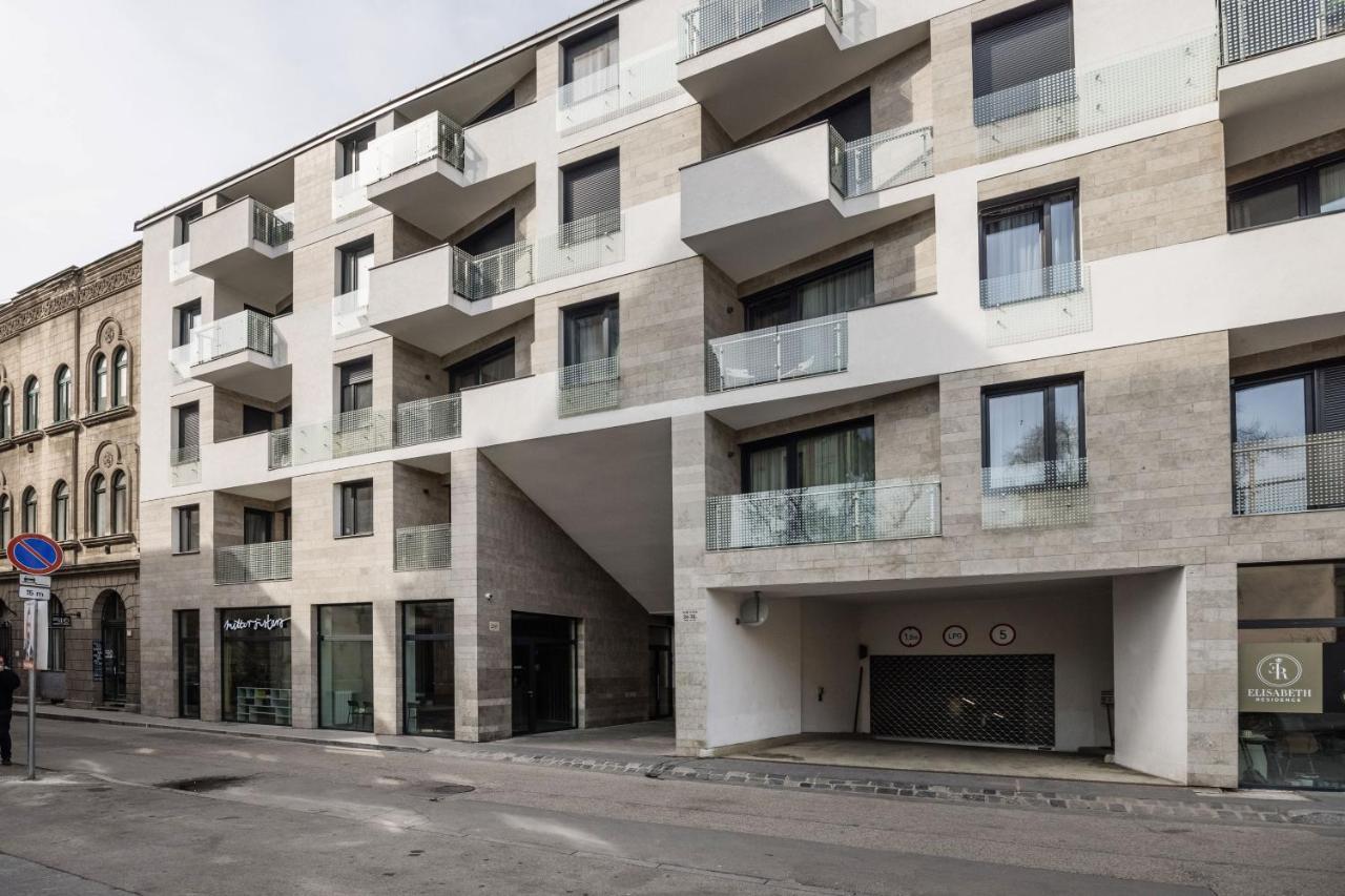 Stylish And Cozy Studio In The Heart Of The City Apartmán