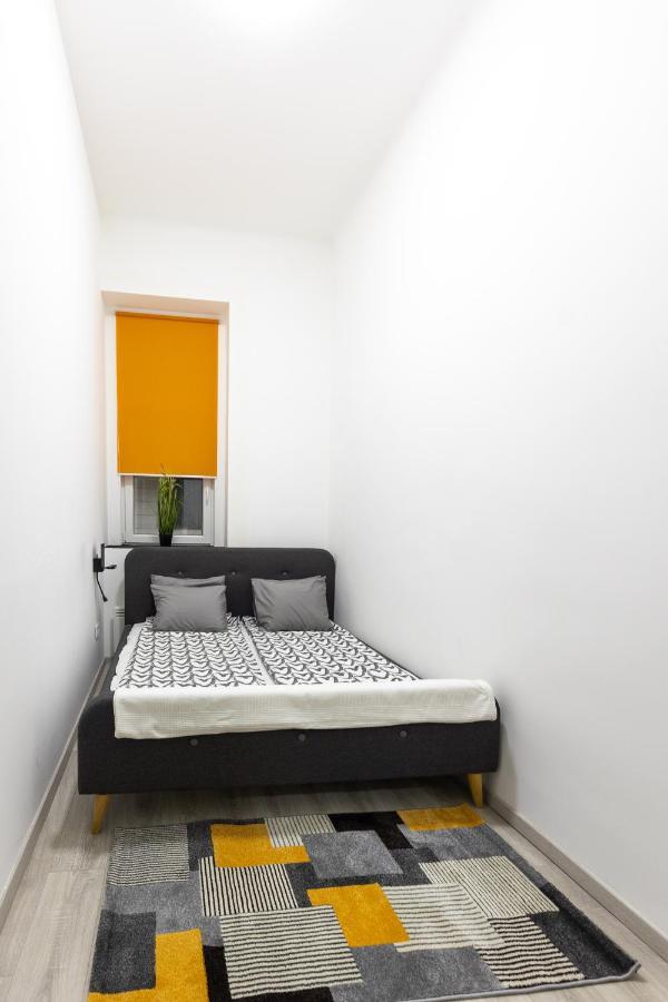 Apartman Wesselenyi 40 *