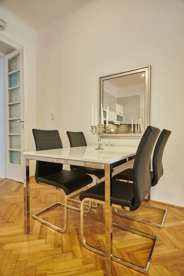 Spacious 1 Bed Basilica - With Balcony Boedapest