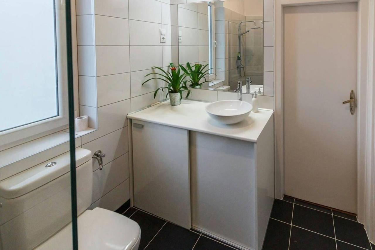 Appartement Spacious 1 Bed Basilica - With Balcony Boedapest