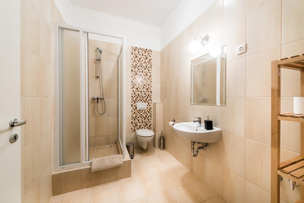 Exclusive * Budapest