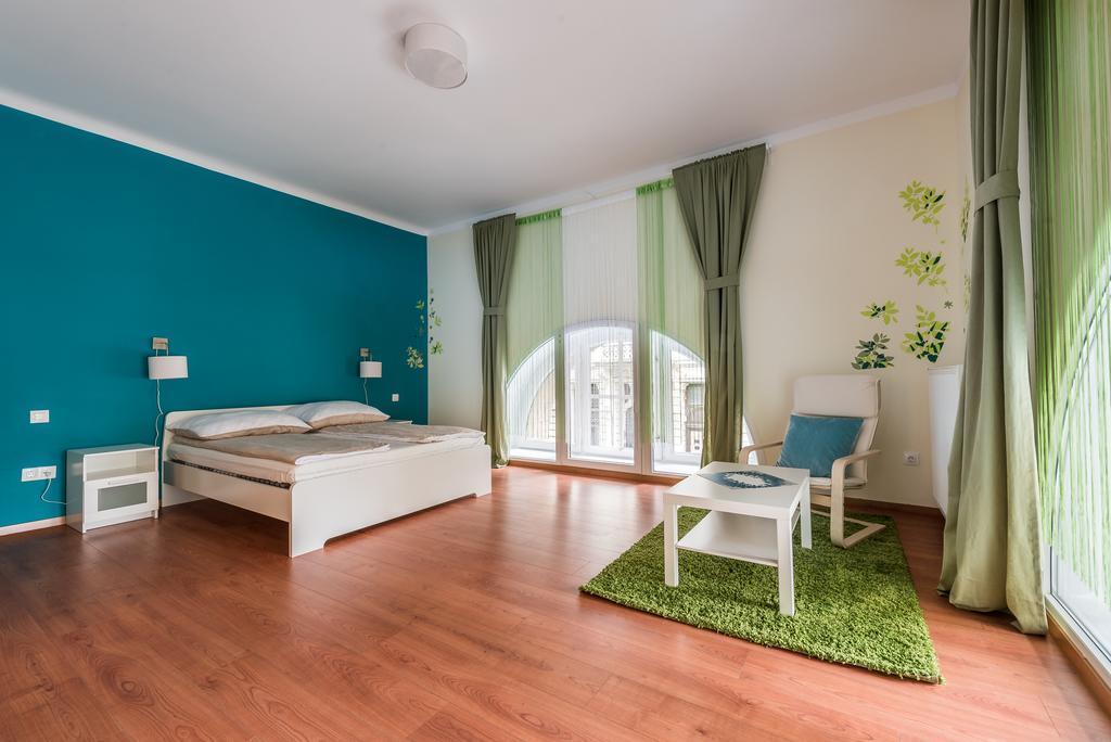 Exclusive * Budapest