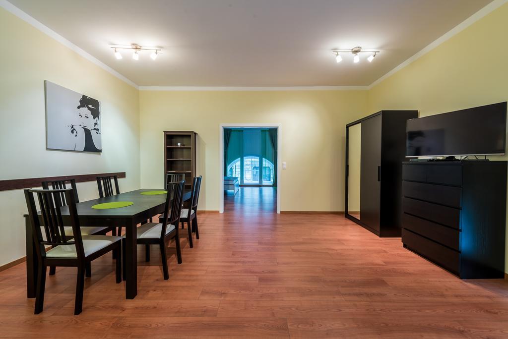 Exclusive Apartment *