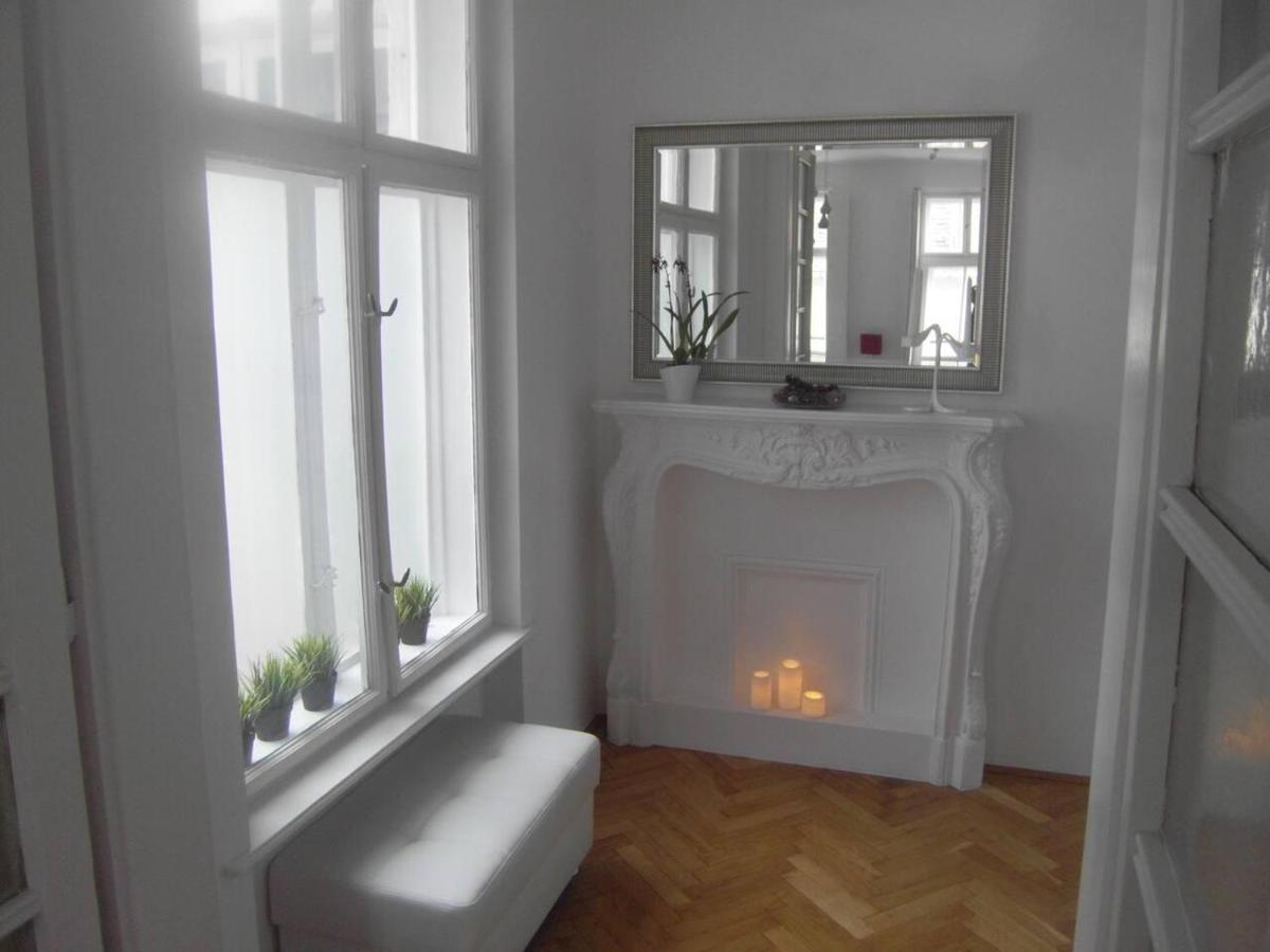 Appartement Spacious 1 Bed Basilica - With Balcony