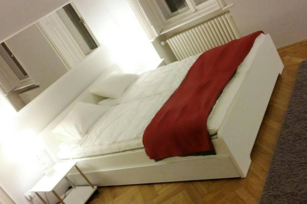 Appartement Spacious 1 Bed Basilica - With Balcony Boedapest