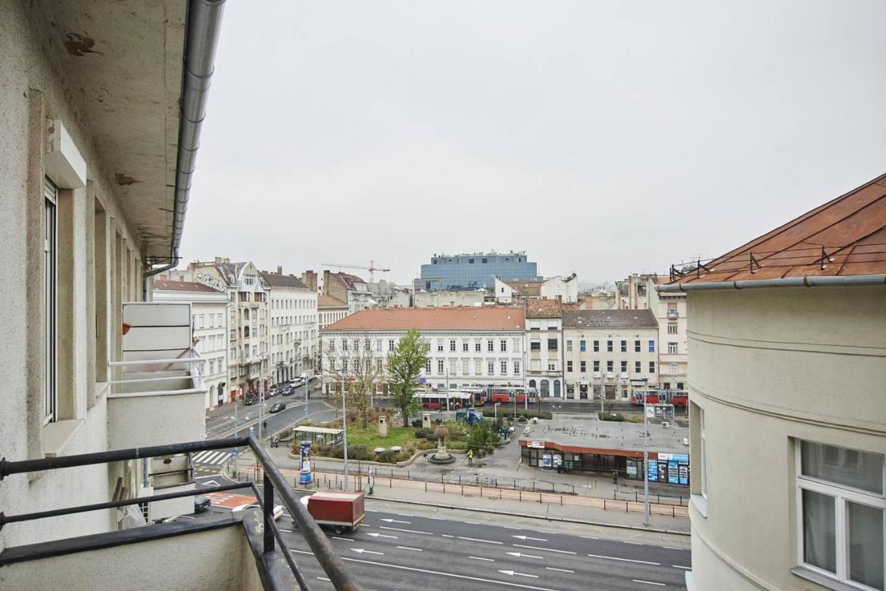 Spacious 1 Bed Basilica - With Balcony Appartement *
