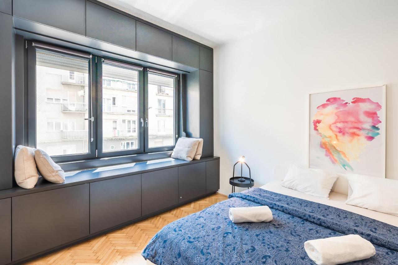 Bright With Parliament View, Free Parking Apartmán *