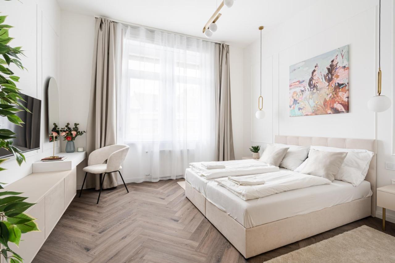 E13 - Grand Boulevard Heritage - Location By Bqa