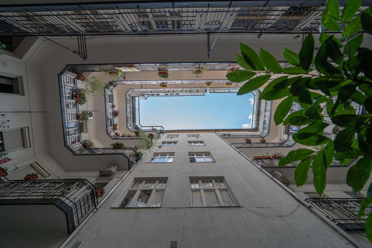 D37 - Dohany Street Urban - Location By Bqa *