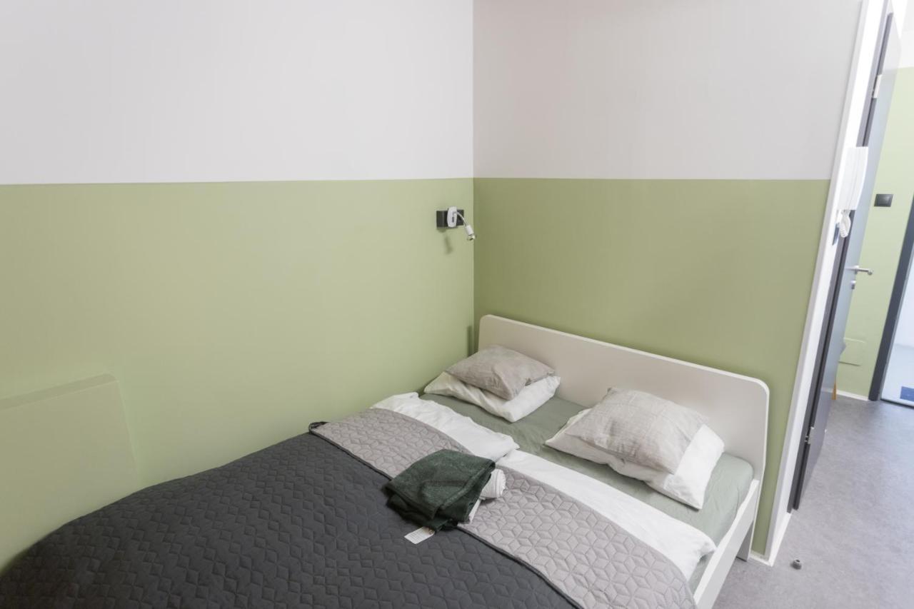 Peaceful Basement With Terrace & Free Gym * Budapest