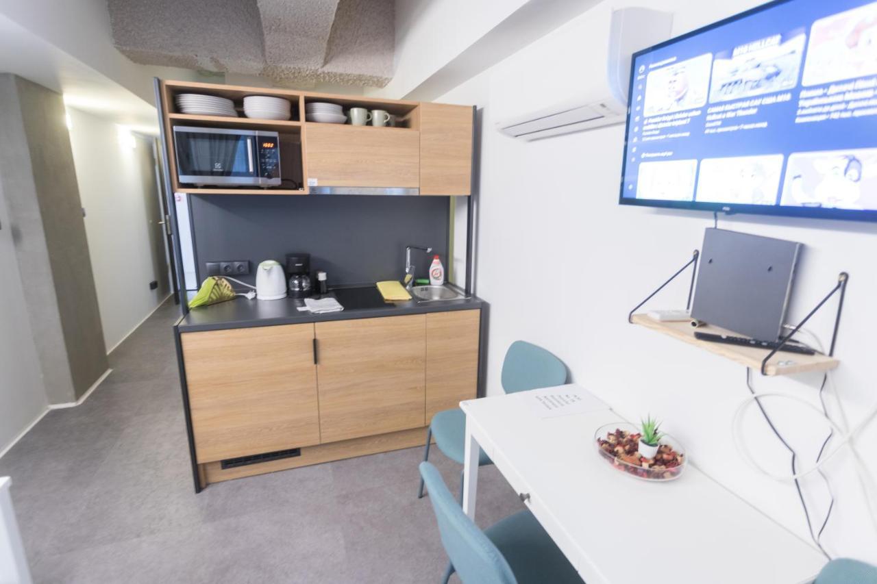 Peaceful Basement With Terrace & Free Gym *