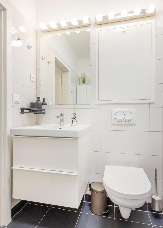 Feel Superior # Free Parking # Balcony # Ac Apartment