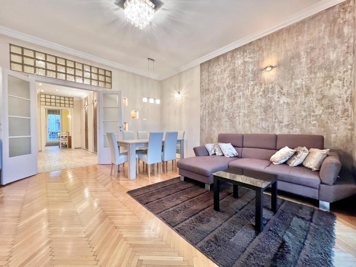 Exclusive Colourful Flat In The Apartmán Budapest
