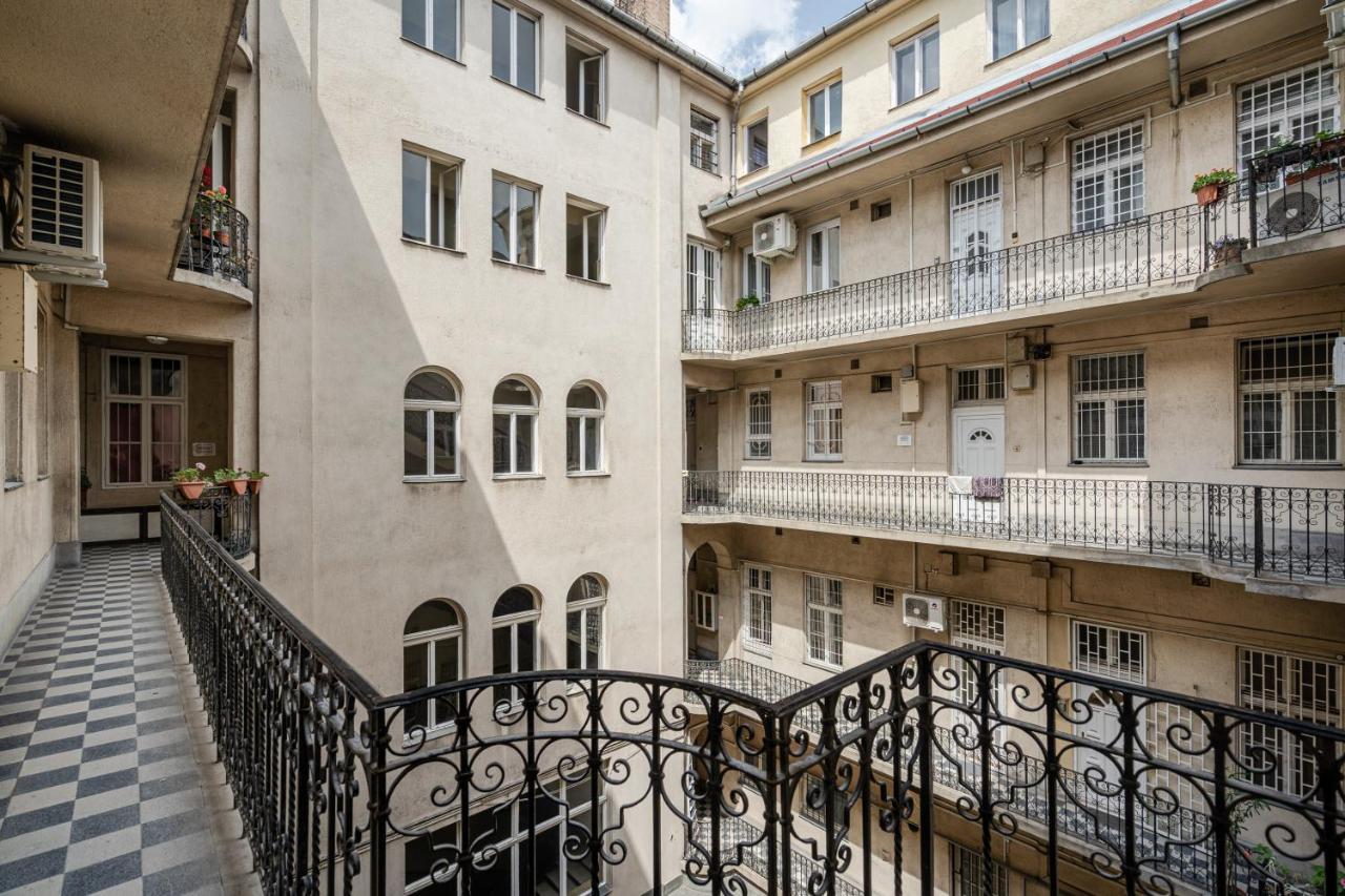E13 - Grand Boulevard Heritage - Location By Bqa Budapešť