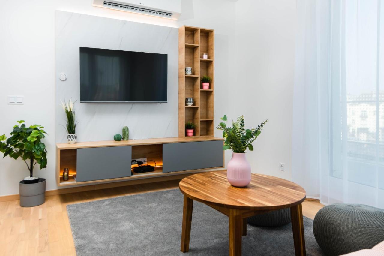 Elisabeth Downtown By Urbanrent * Budapest