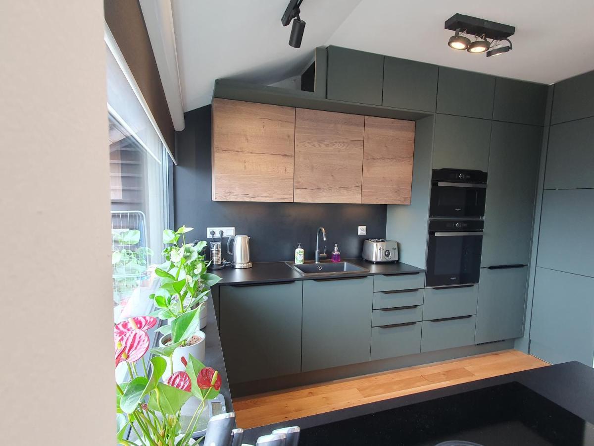 Modern Floor Loft With Balcony *
