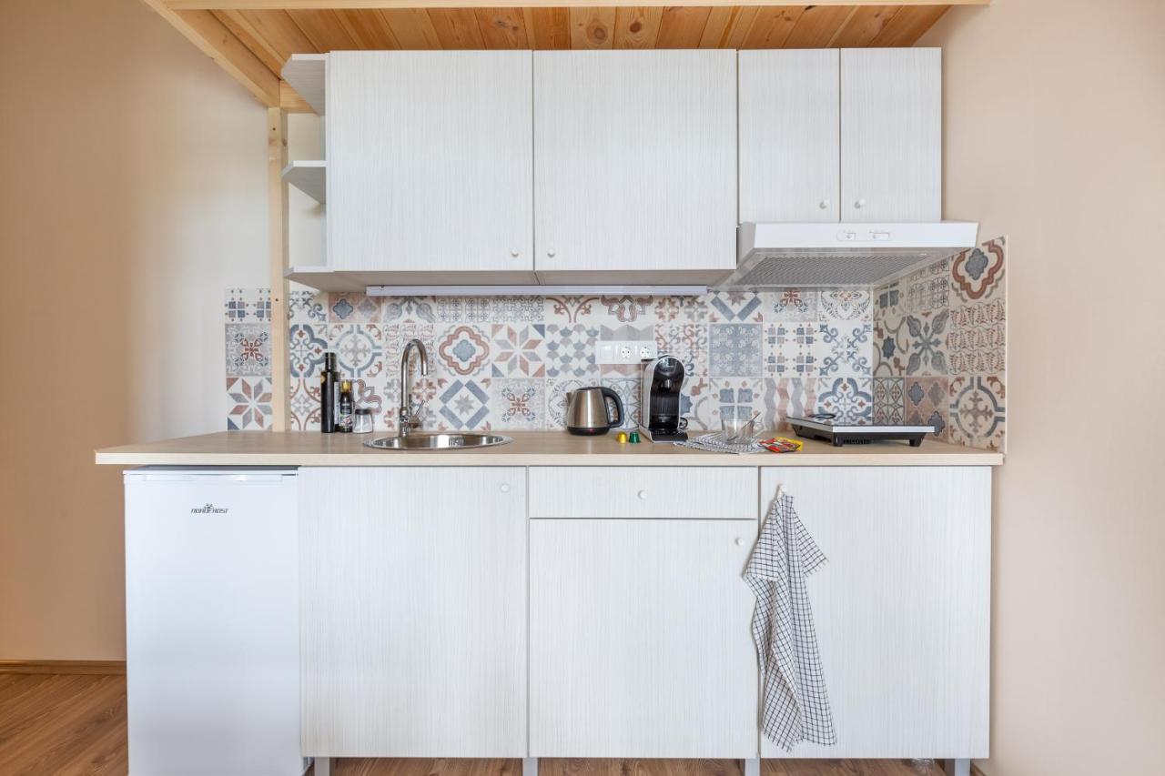 Mezzanine - Air Conditioned Apartamento *
