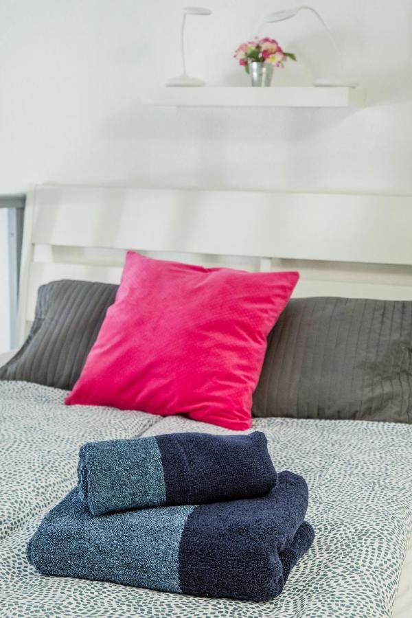 Trendy At The Hippest Location Apartman
