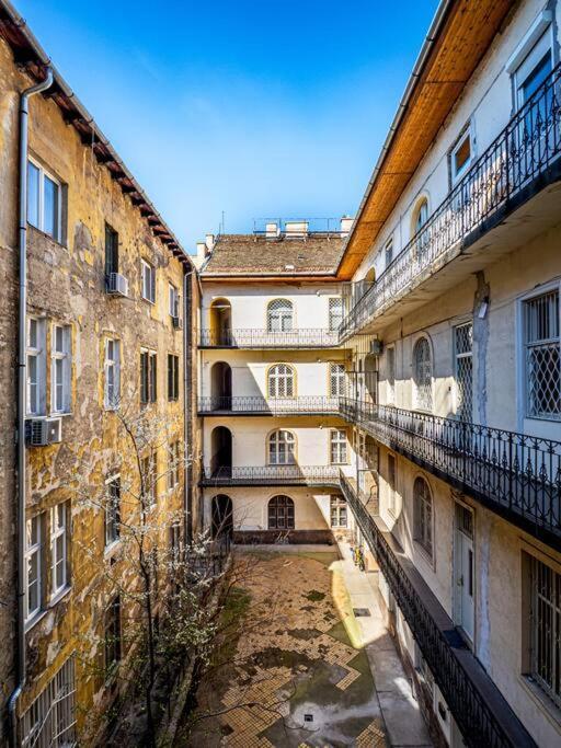 Apartment Broadway 2bedroom Budapest