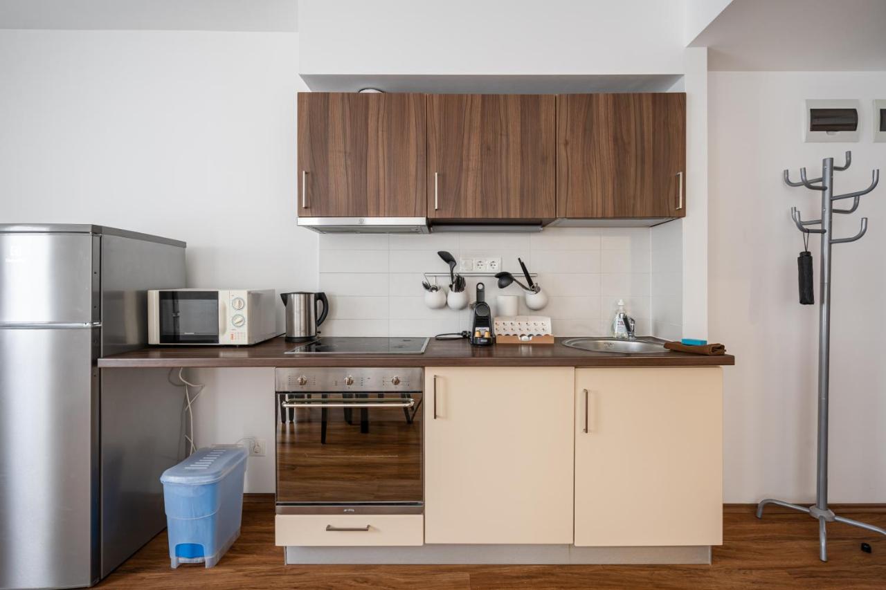 White Cascade Realty * Budapest