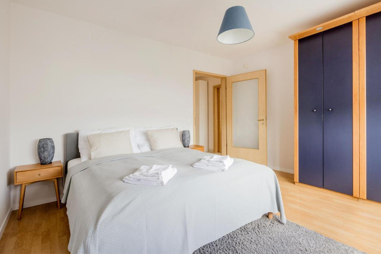 Bright And Spacious Penthouse W/ Terrace & Parking *