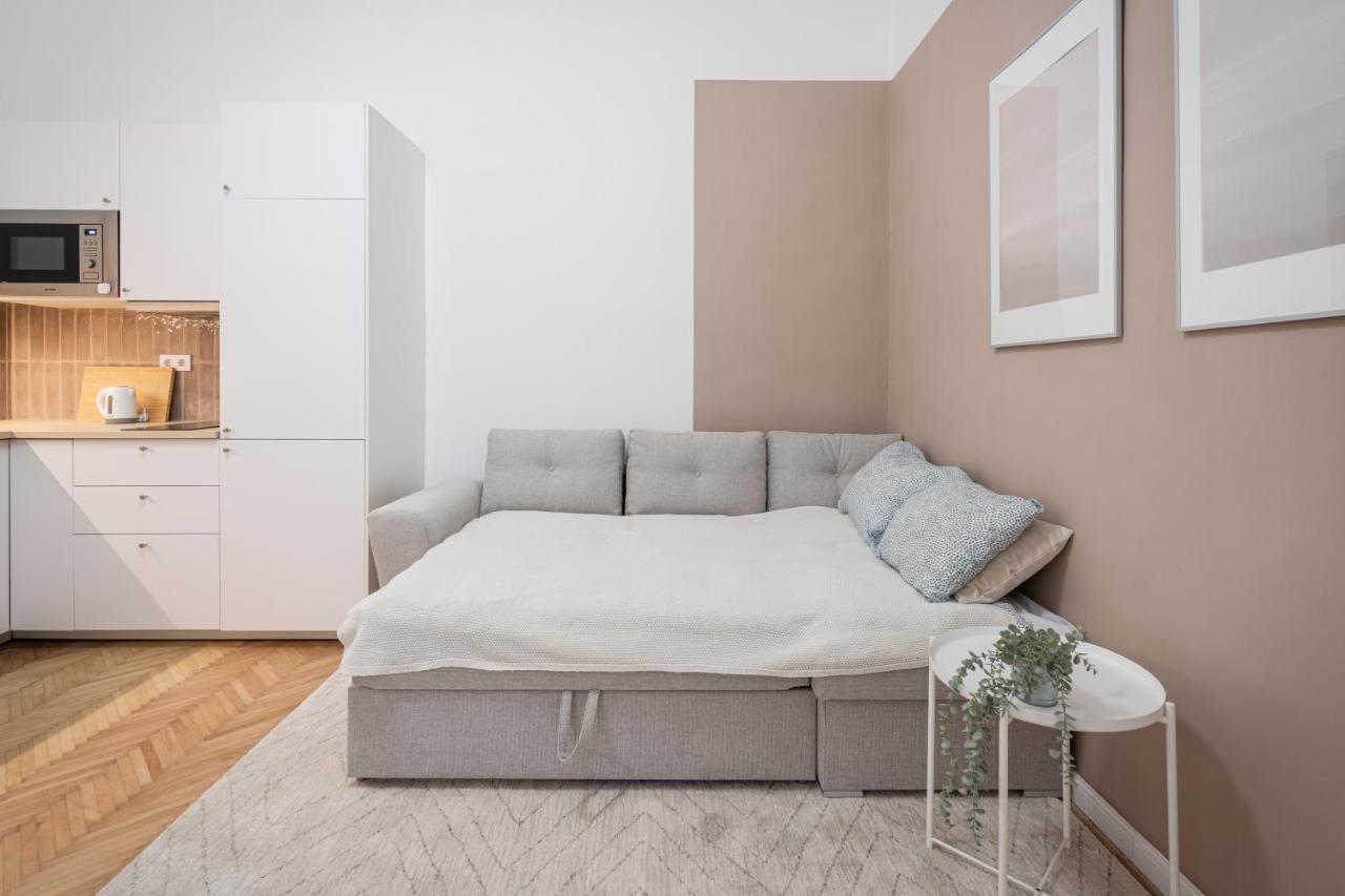 K10 - Kazinczy Street Heritage - Location By Bqa Apartamento Budapest