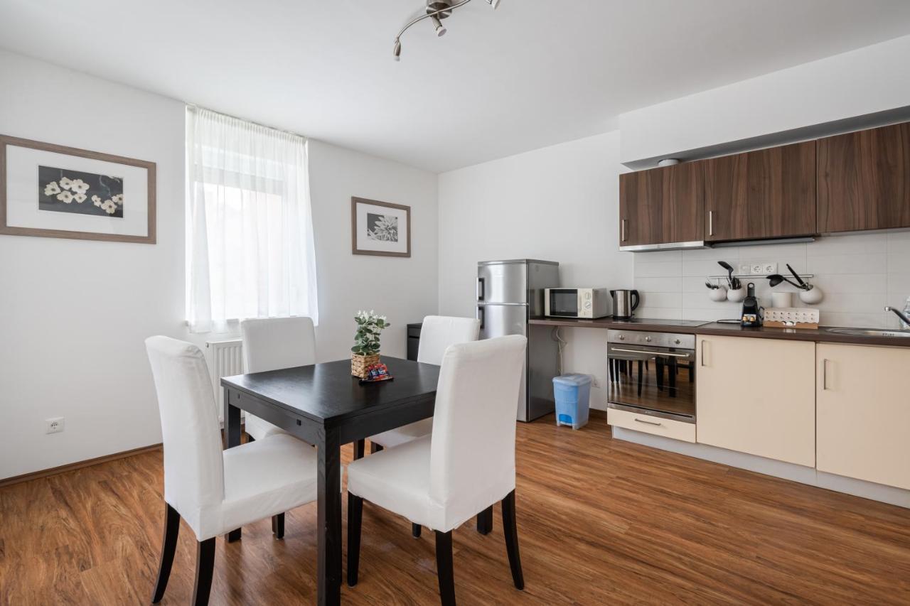 White Cascade Realty * Budapest