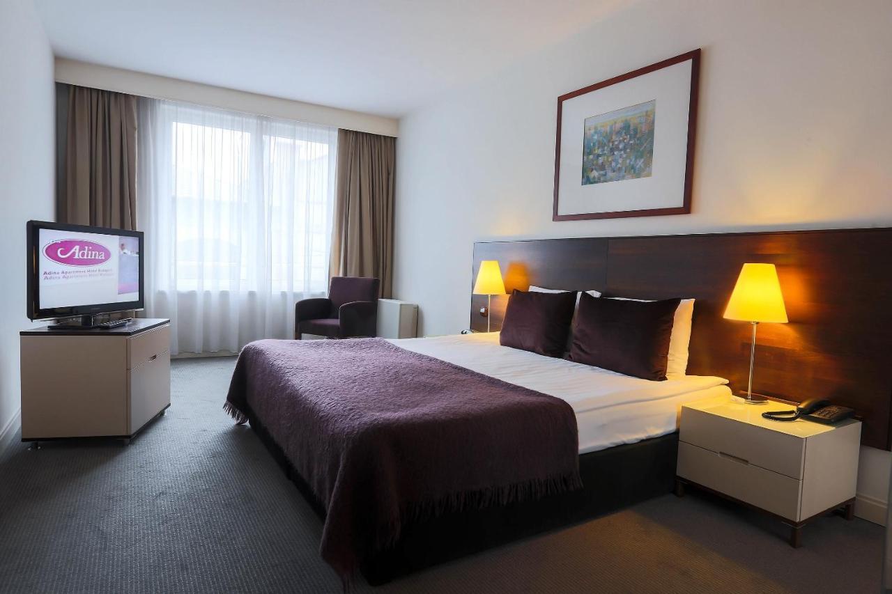 Hotel Adina