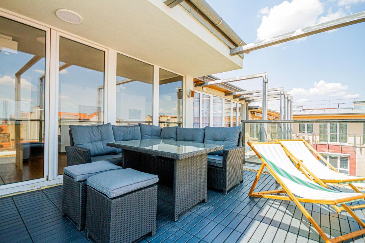 Luxury With Balcony In Downtown Budapest