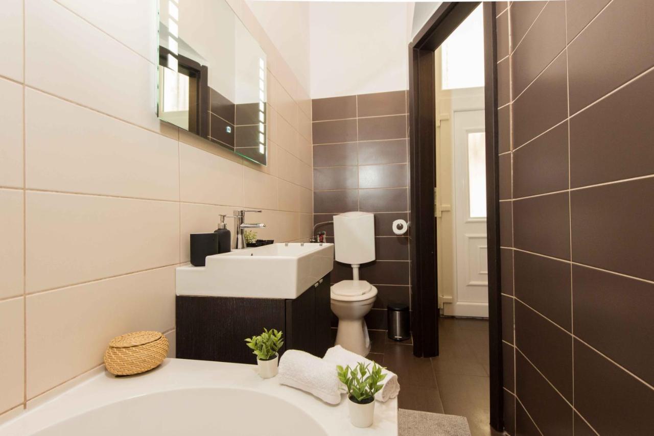 Paulay Design * Budapest